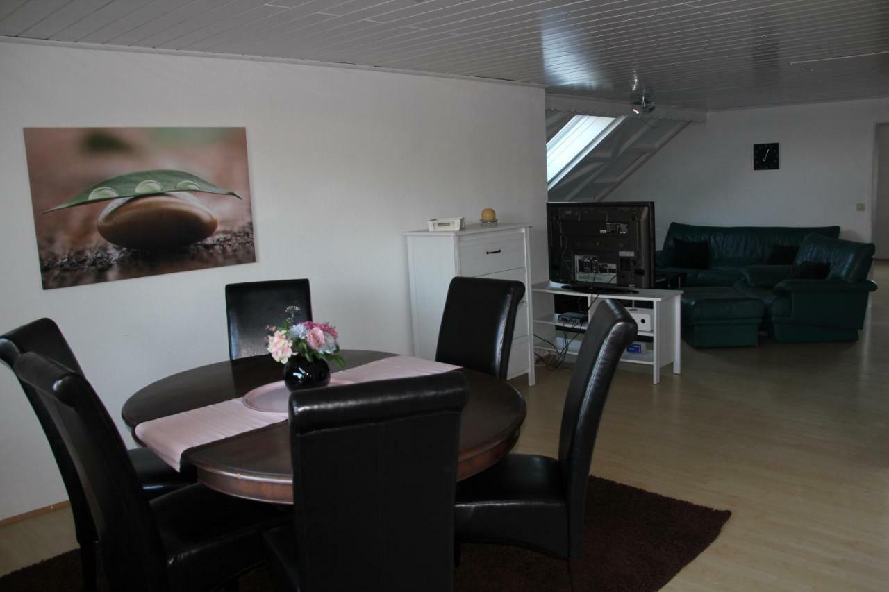 Ferienwohnung Abersfelder Mit Balkon Wildflecken Bagian luar foto