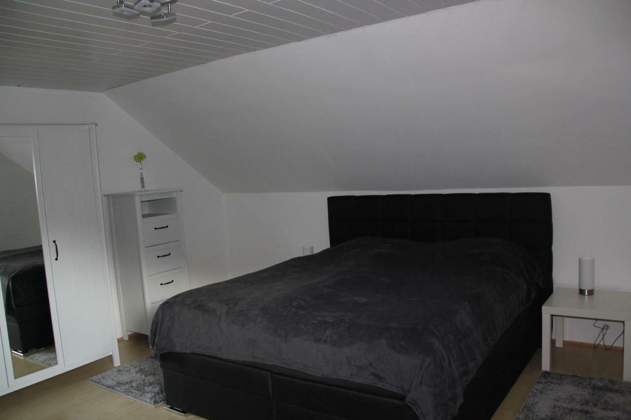 Ferienwohnung Abersfelder Mit Balkon Wildflecken Bagian luar foto
